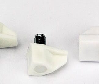 Shelf Support White  - With 5mm Metal Pin  - Sold In 100 Lots