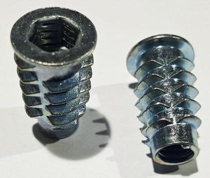 Insert Nut 1/4 Thread x 20mm. Flanged. Packs of 20 pcs