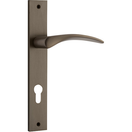 Entrance Door Handle. Oxford Lever Rectangular. - Signature Brass