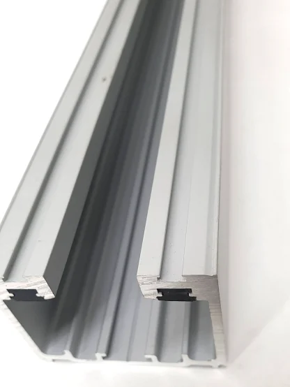 Exterior Door Track. 350kg capacity - Image 3